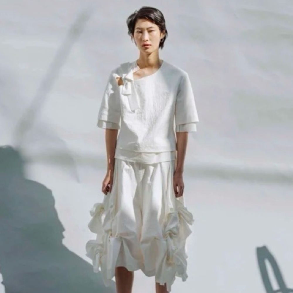 NWT Roberts | Wood Couture Designer Origami Seersucker Linen Bow Top